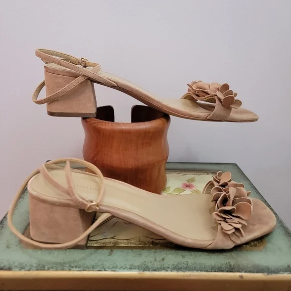 Ann Taylor Tan Suede Wrap Around Ankle Strap Sandals Size 9.5 - Picture 3 of 8